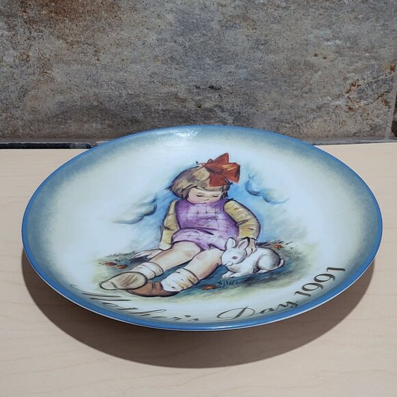 Schmid Hummel Mothers Day 1991 Soft and Gentle Decorative Wall Hanging Plate - Picture 10 of 11